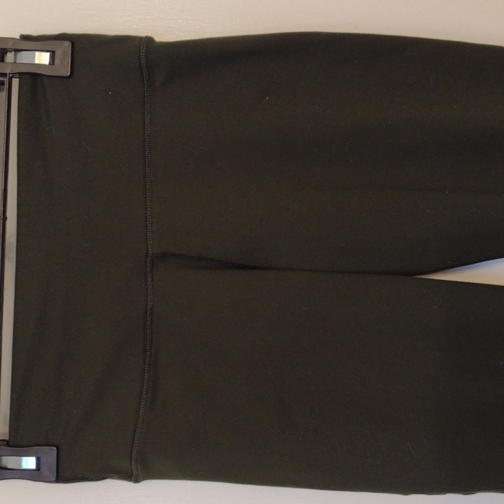 Fabletics Forest Green Tight Compression Leggings… - image 6